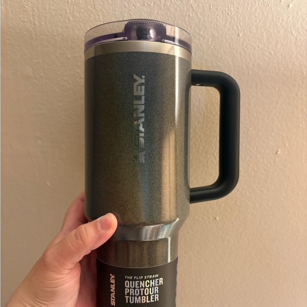 Stanley midnight glitz